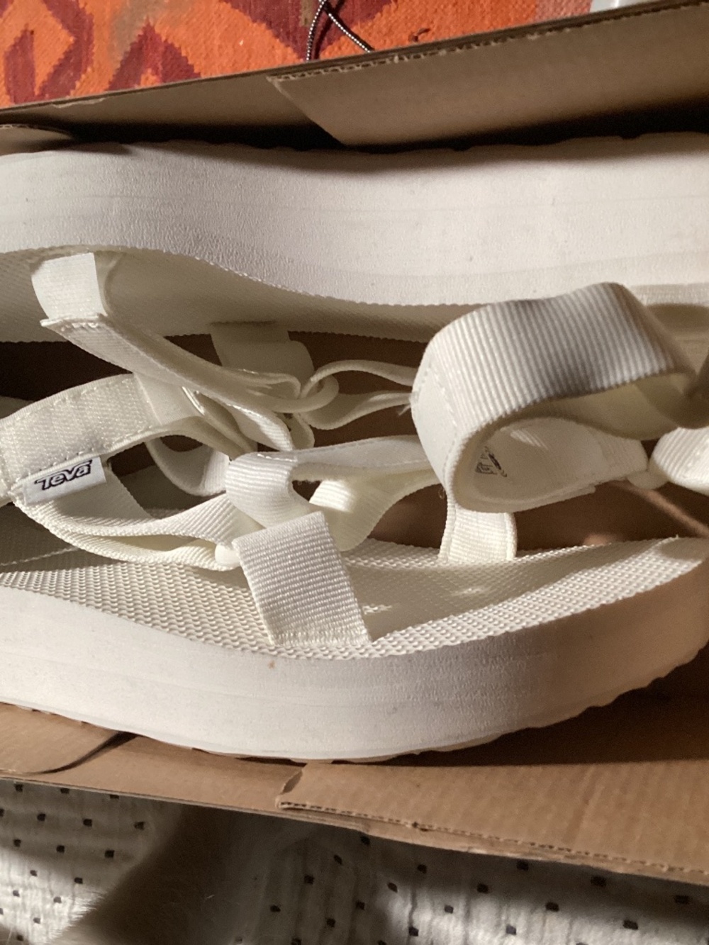 Teva Womens White The Original Universa Gorpcore Quicky Dry Outdoor Sandal 7